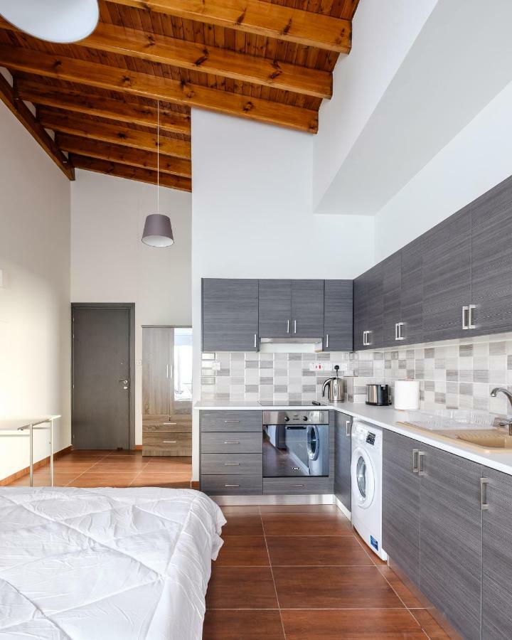 Appartement The Loft Studio à Larnaca Extérieur photo